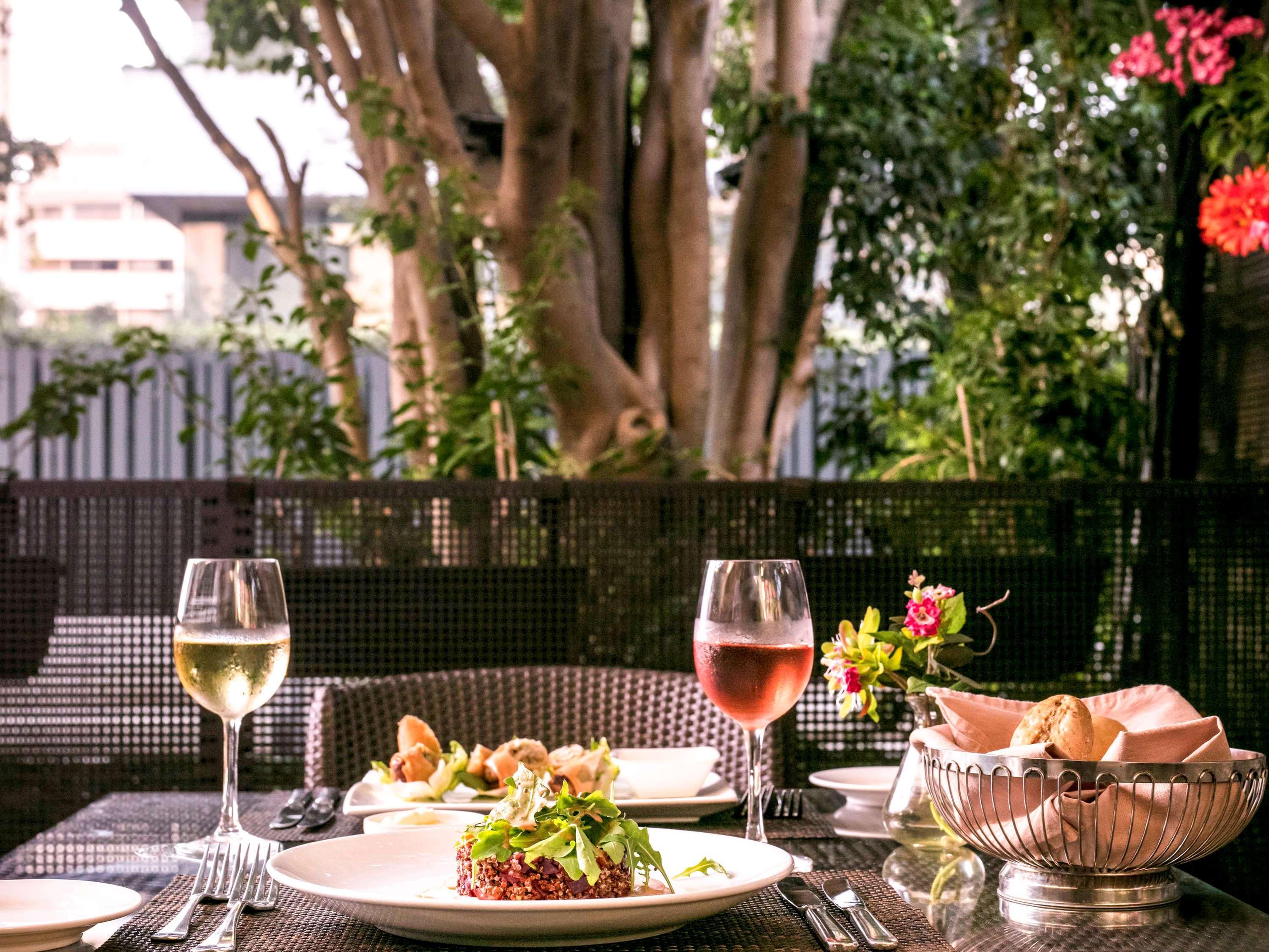Sofitel Beirut Le Gabriel Otel Dış mekan fotoğraf