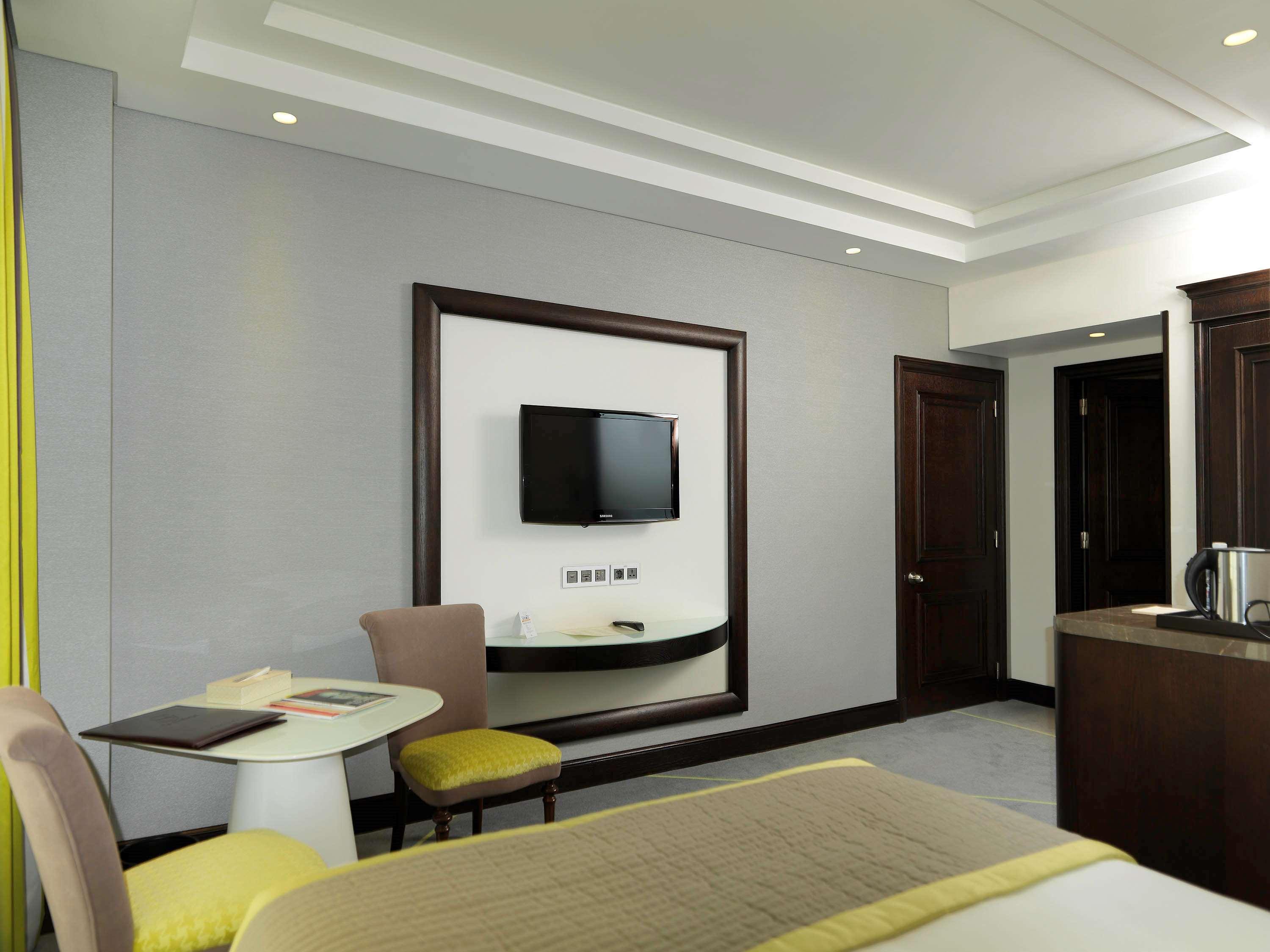 Sofitel Beirut Le Gabriel Otel Dış mekan fotoğraf